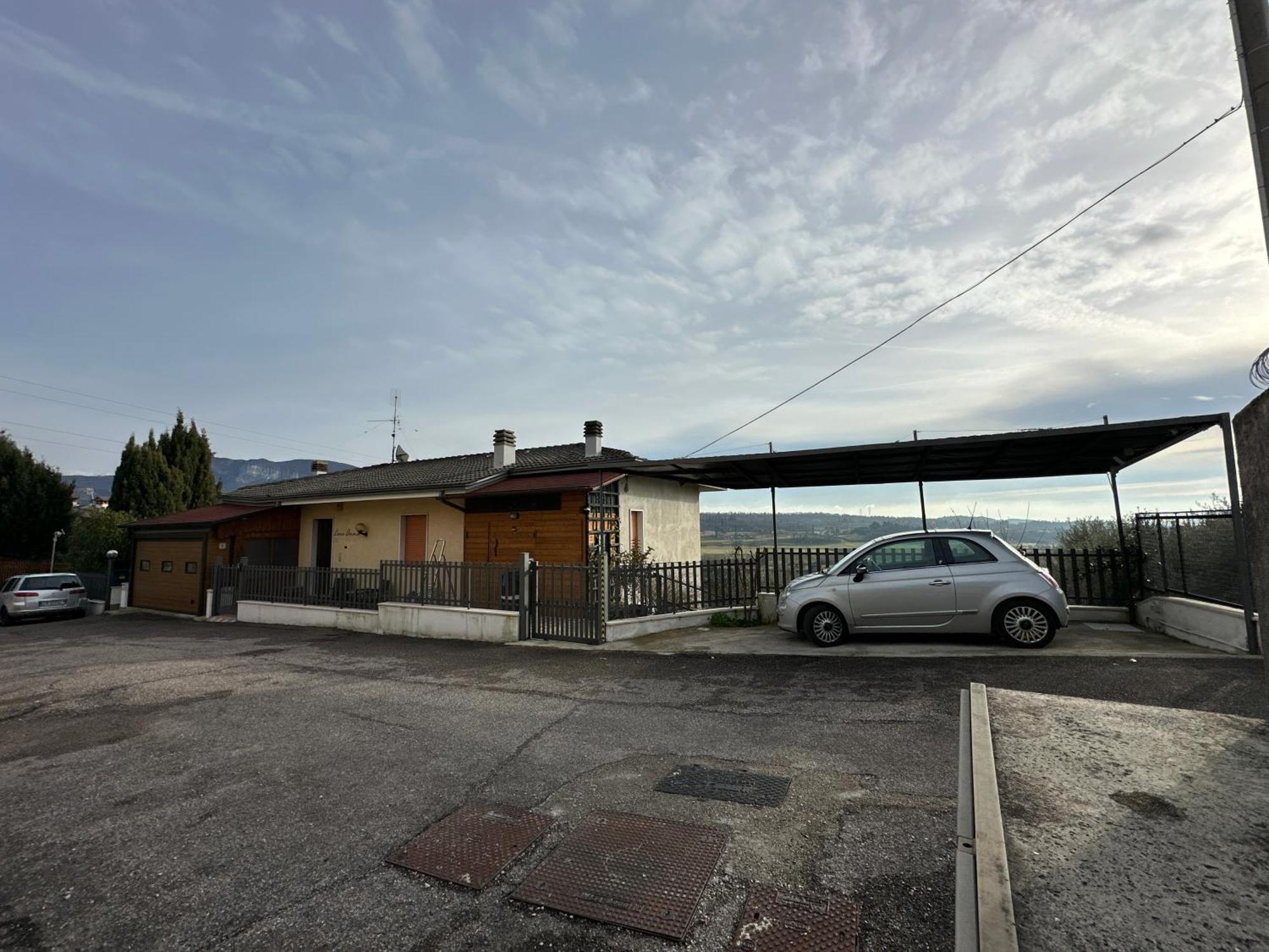 Villa Casa Anna Caprino Veronese Exterior foto